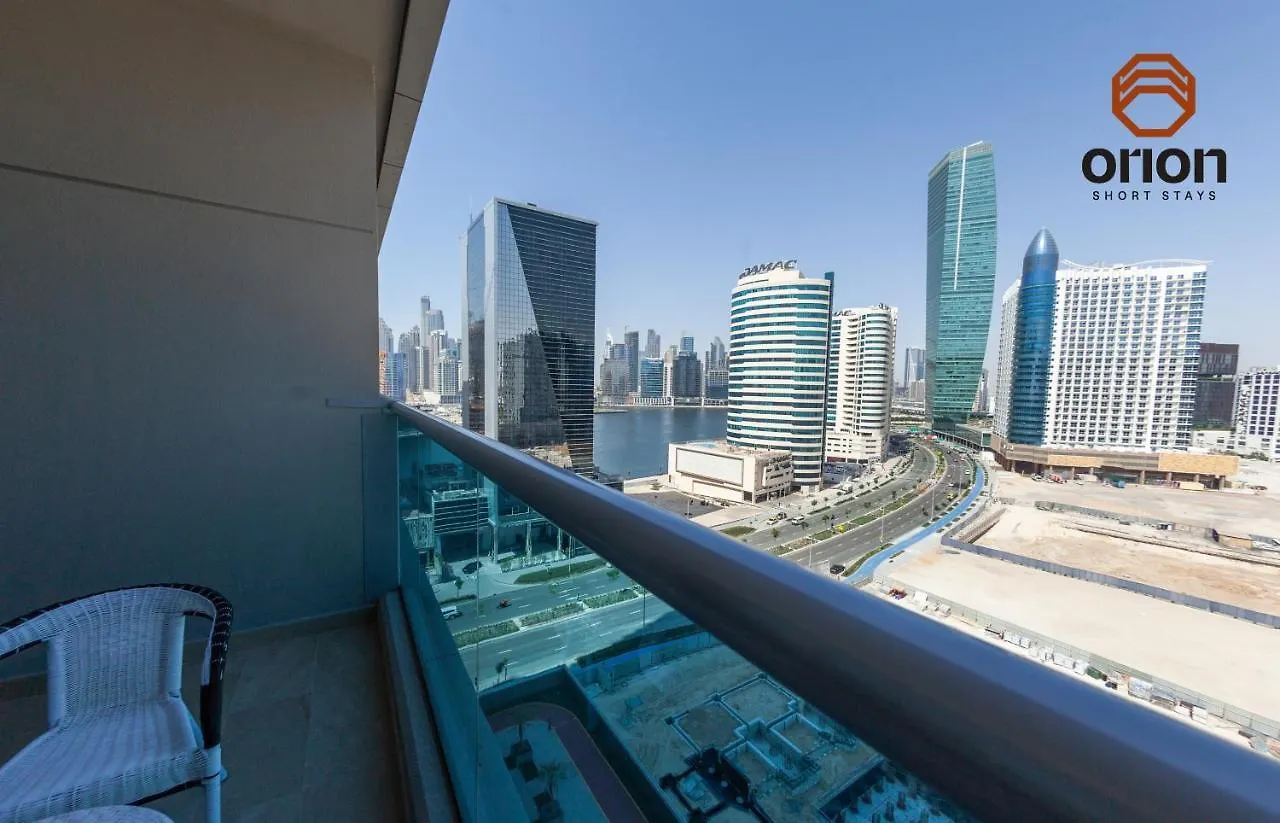 Canal View Studio: Dubai Mall Proximity & Luxury Amenities Apartment